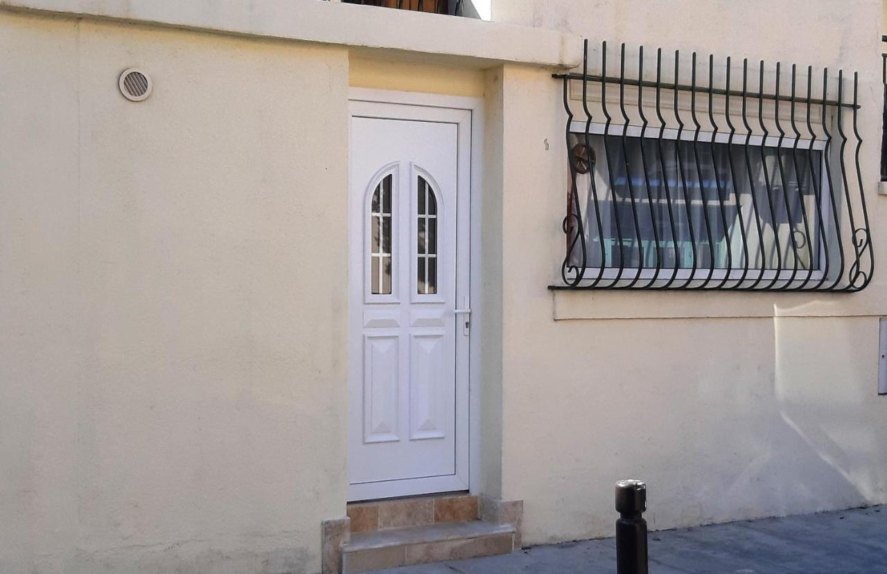 Hostel Crew Lighthouse Antibes Exterior foto
